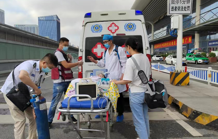 沂水县救护车出租公司